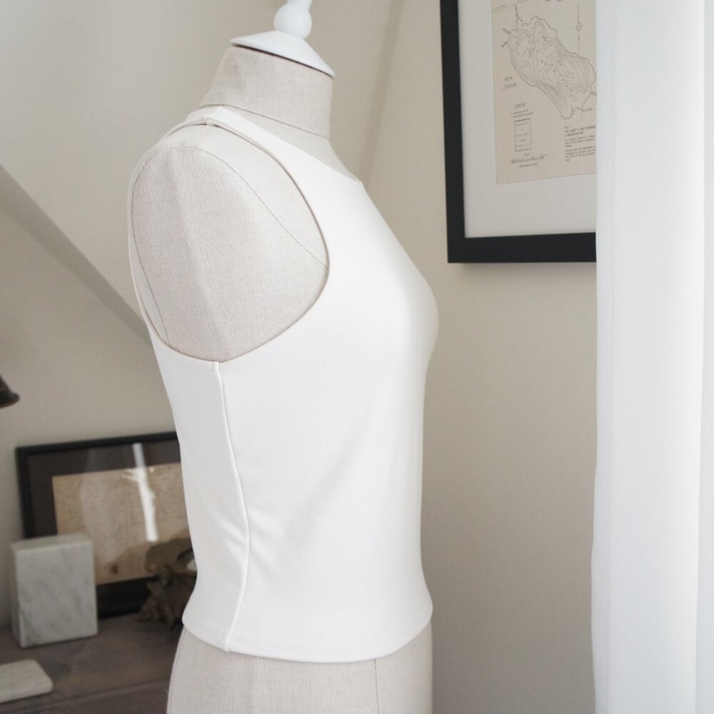 Express Cream Body Contour High Neck Tank Top Size Medium - Picture 9 of 11